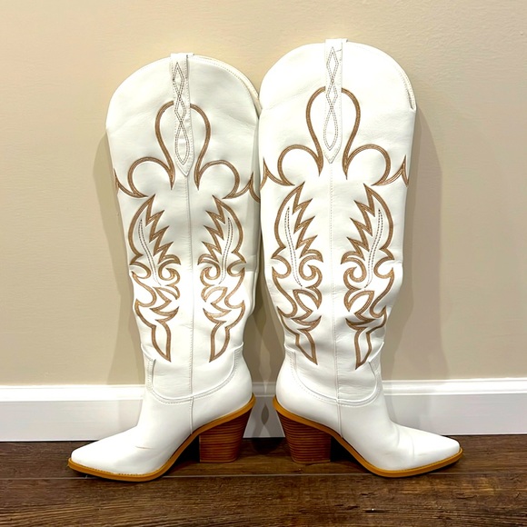 Billini boots - Picture 2 of 6